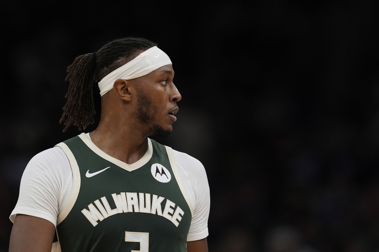 九游体育在线网站-雄鹿主场迎战雷霆 迈尔斯·特纳&amp;小凯文·波特因伤缺席比赛