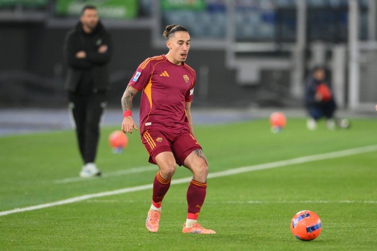 九游体育网页-记者：贝西克塔斯曾向利物浦求租齐米卡斯，球员希望重返红军效力