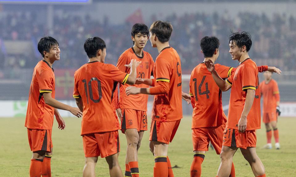 九游体育首页入口-U17国足亚洲杯28人名单：邝兆镭领衔！留洋5将入选，泰山足校6人